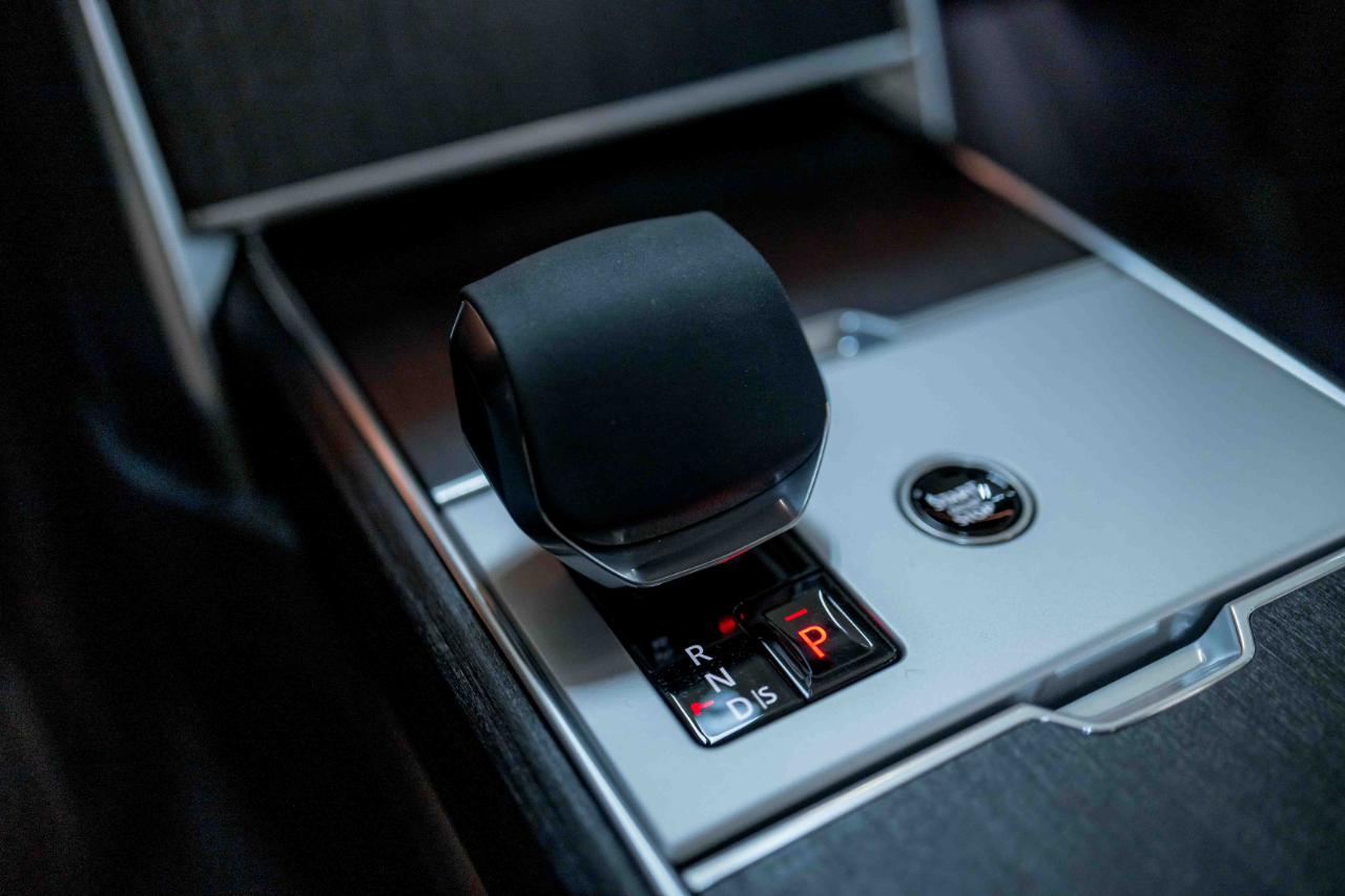 Land Rover Range Rover SE SWB 2025