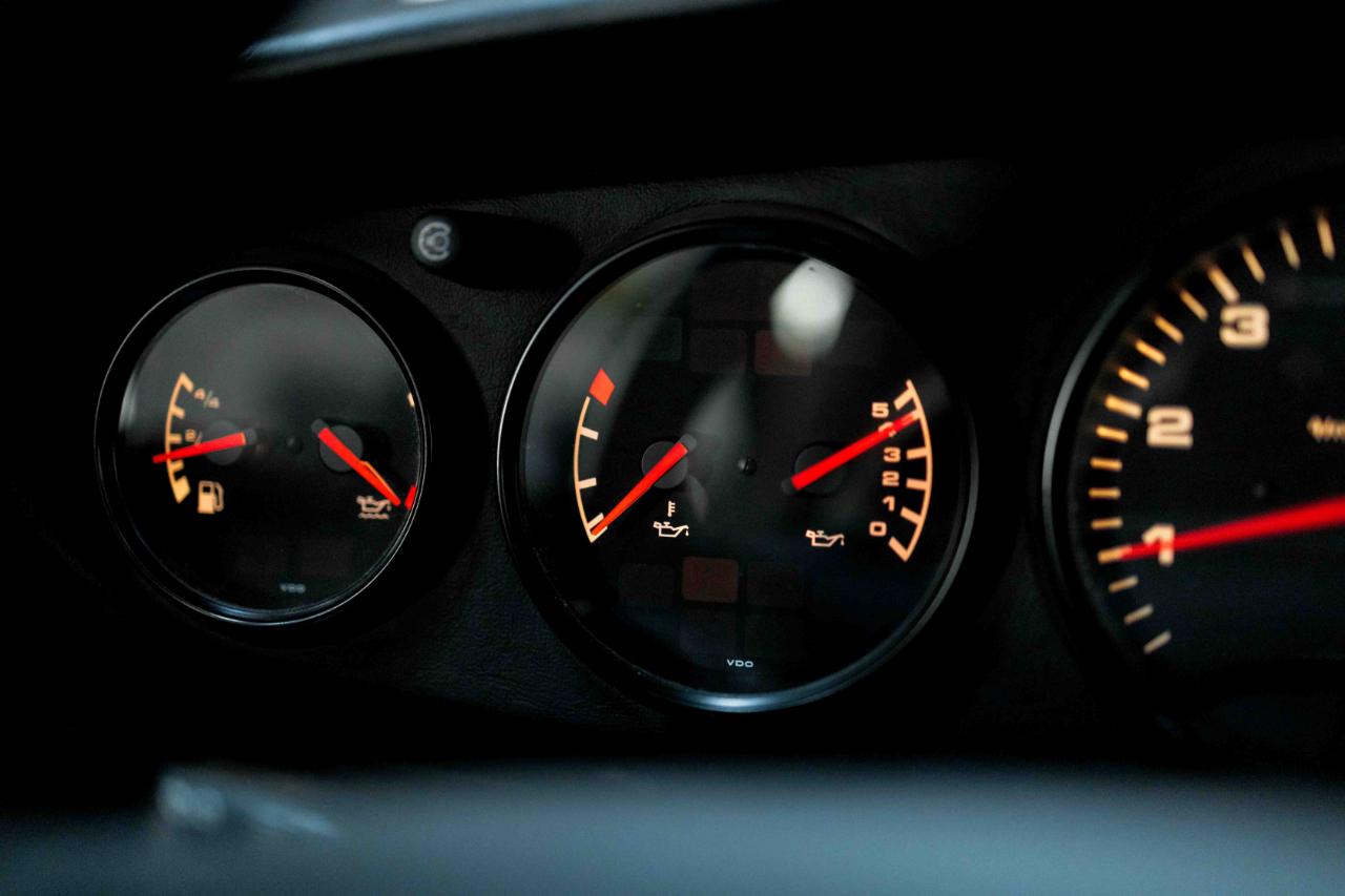 Porsche 911 Carrera 4S 1998