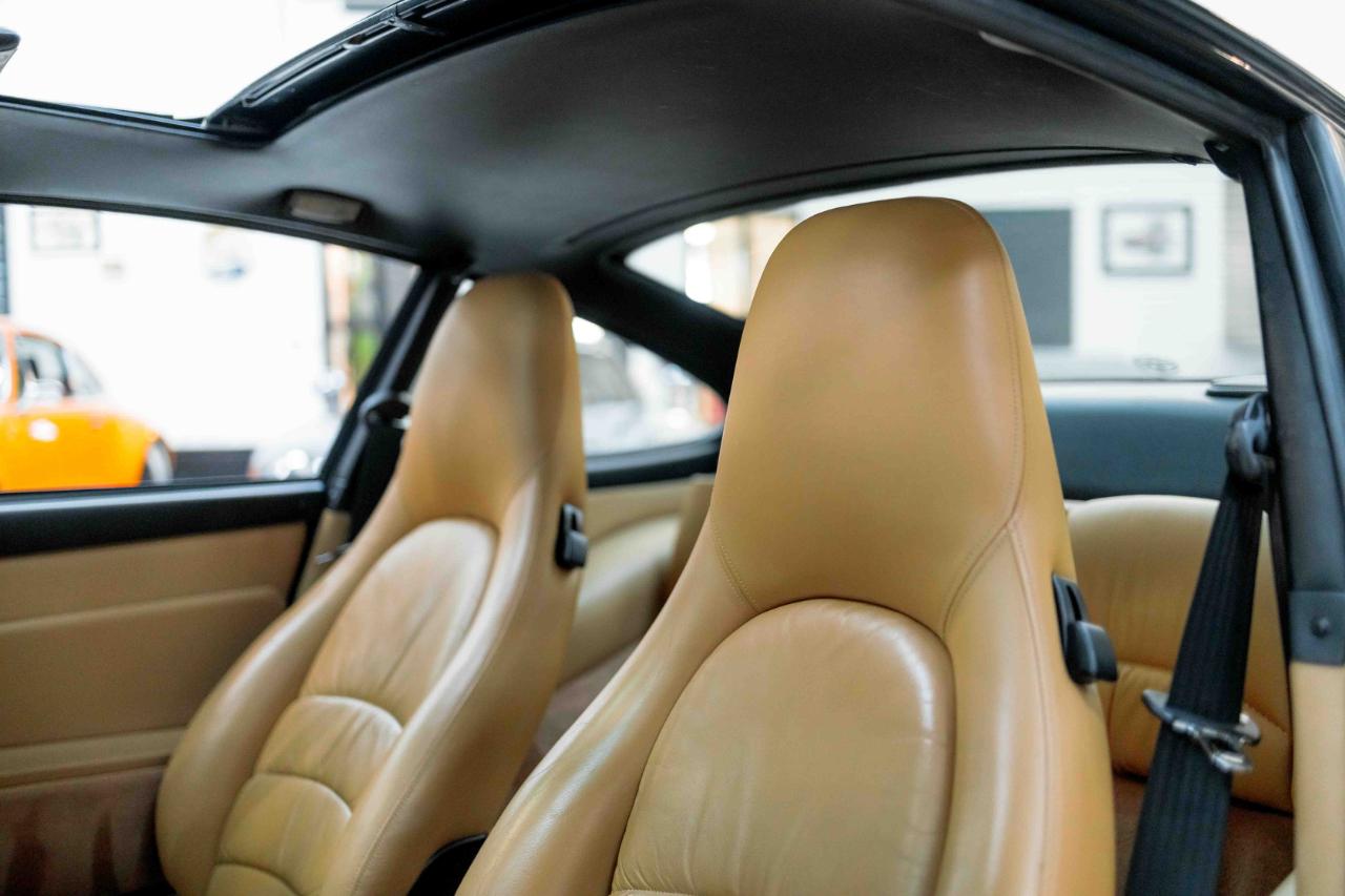 Porsche 911 Carrera 4S 1998