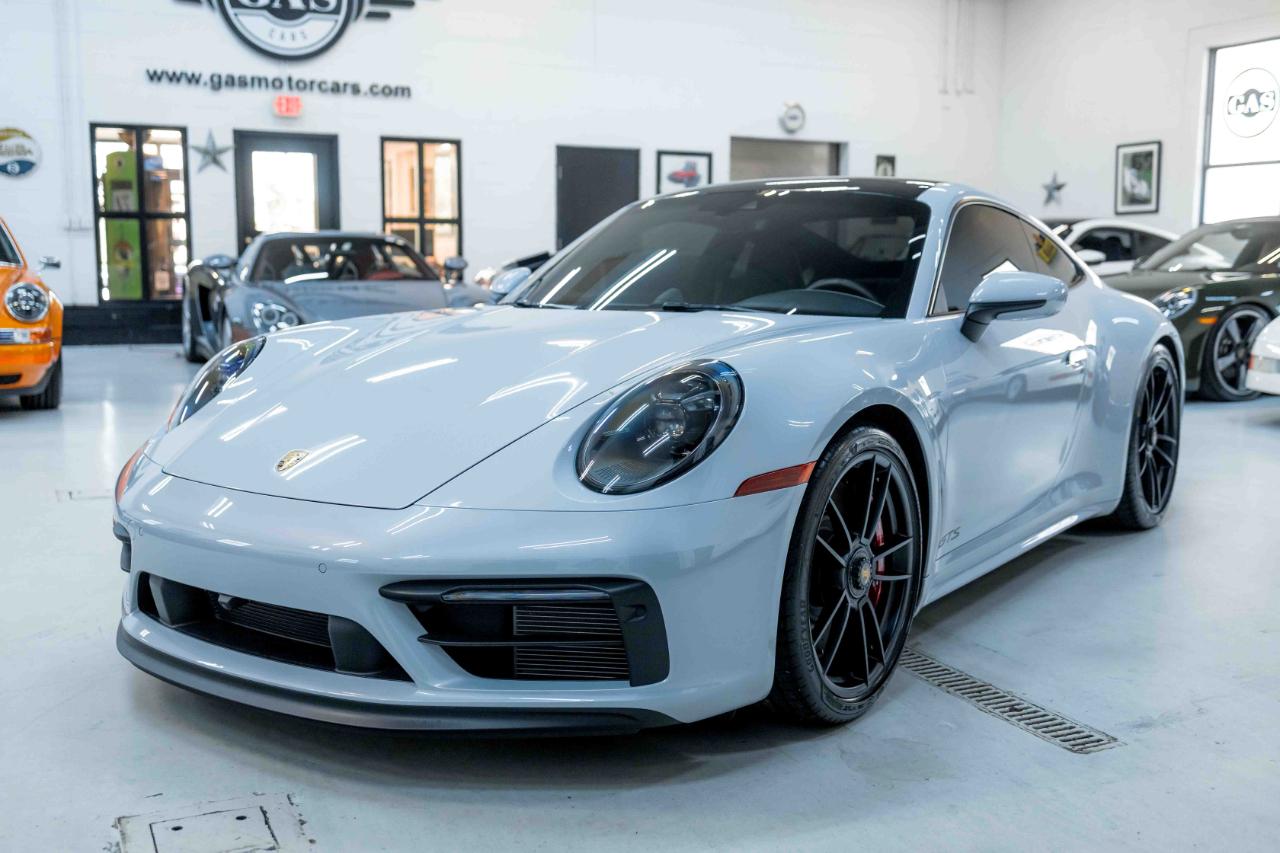 Porsche 911 Carrera GTS 2024