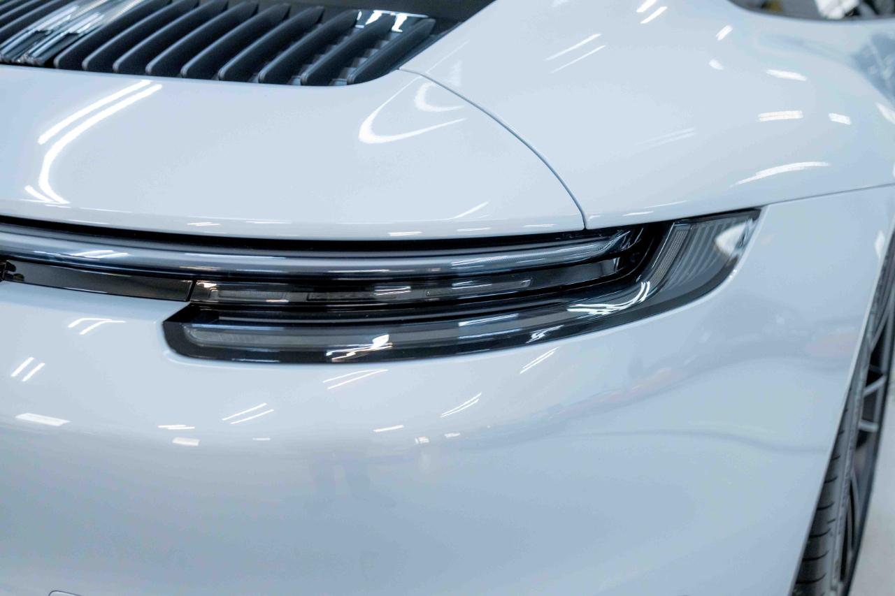 Porsche 911 Carrera GTS 2024