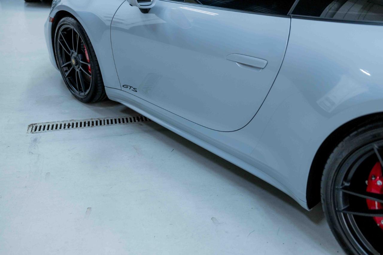 Porsche 911 Carrera GTS 2024