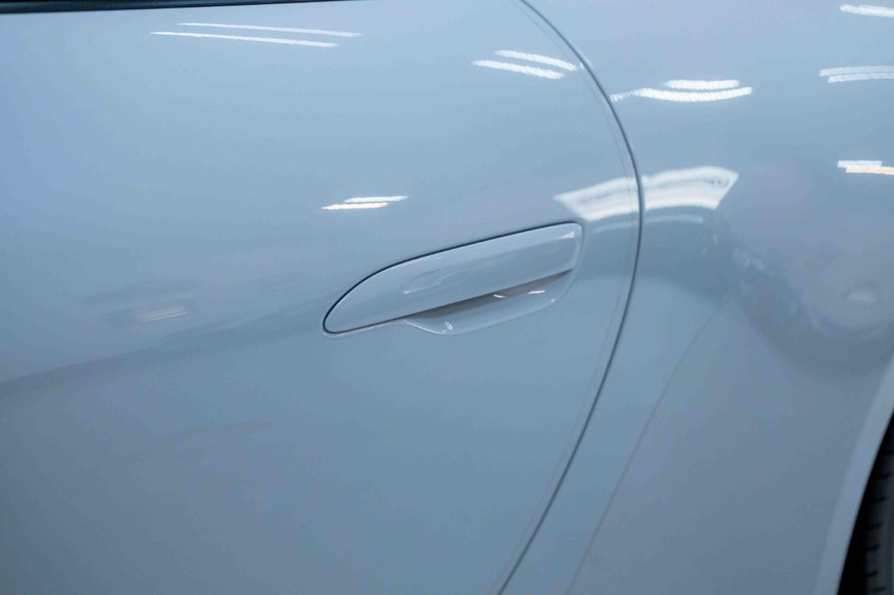 Porsche 911 Carrera GTS 2024