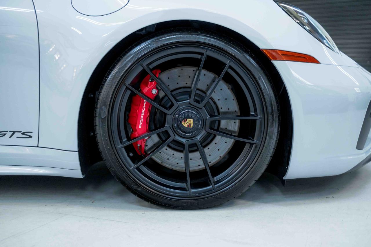 Porsche 911 Carrera GTS 2024