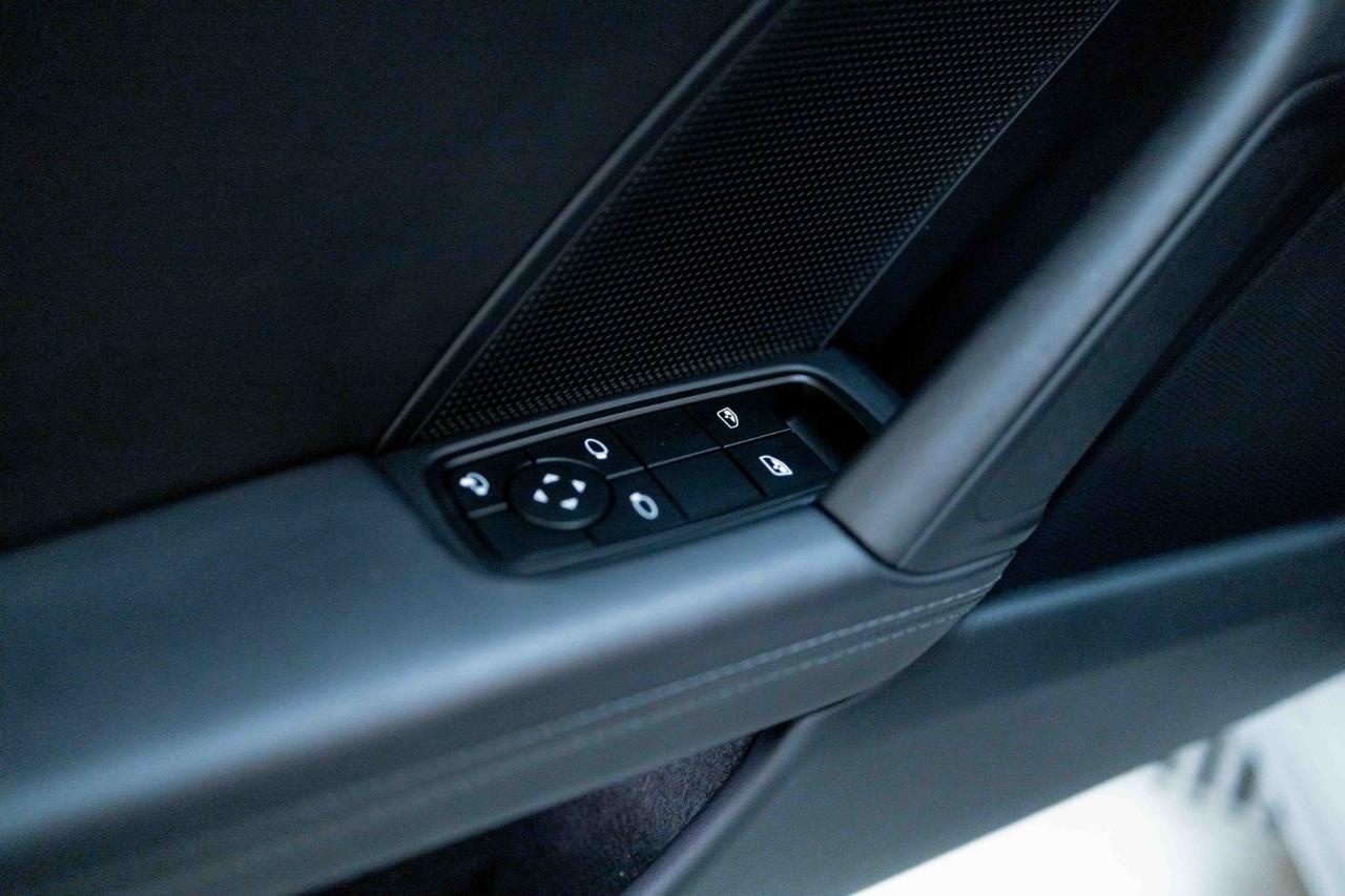 Porsche 911 Carrera GTS 2024