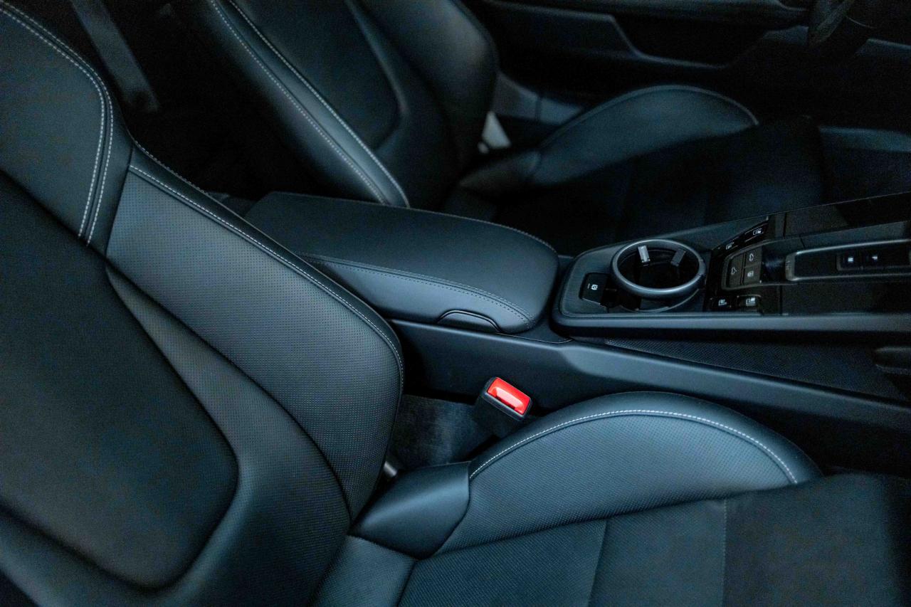 Porsche 911 Carrera GTS 2024