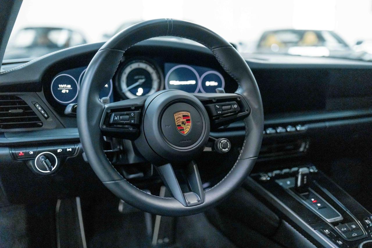 Porsche 911 Carrera GTS 2024