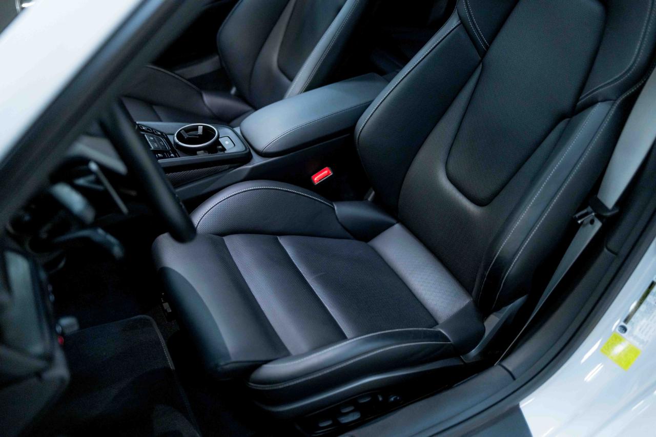 Porsche 911 Carrera GTS 2024