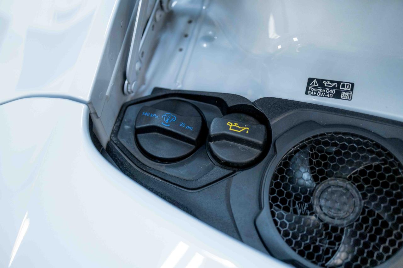 Porsche 911 Carrera GTS 2024