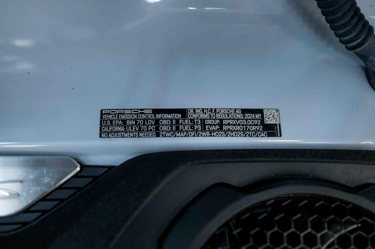 Porsche 911 Carrera GTS 2024