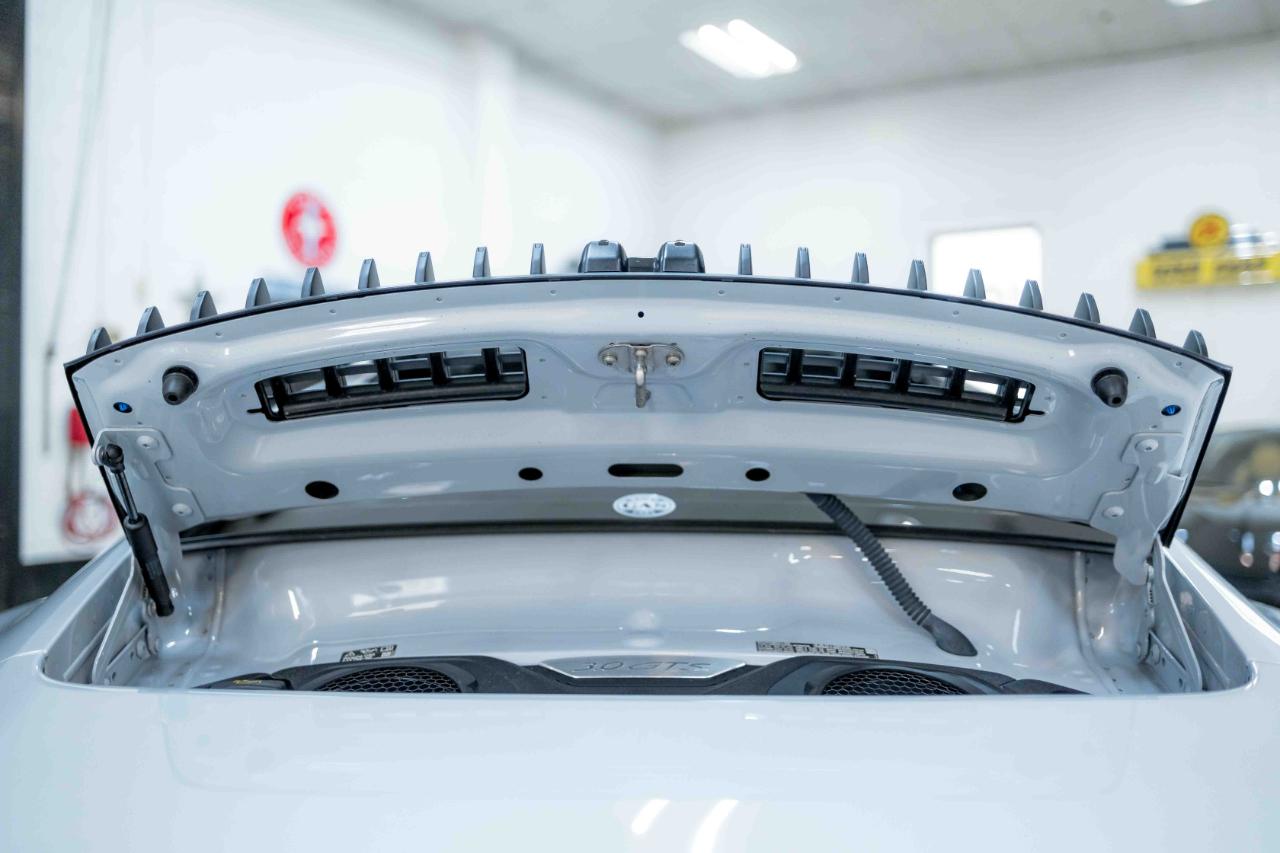 Porsche 911 Carrera GTS 2024