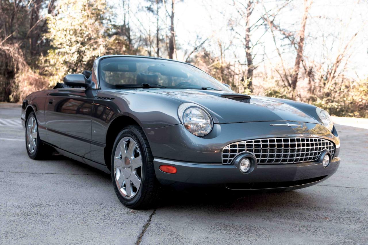 Ford Thunderbird Deluxe 2003
