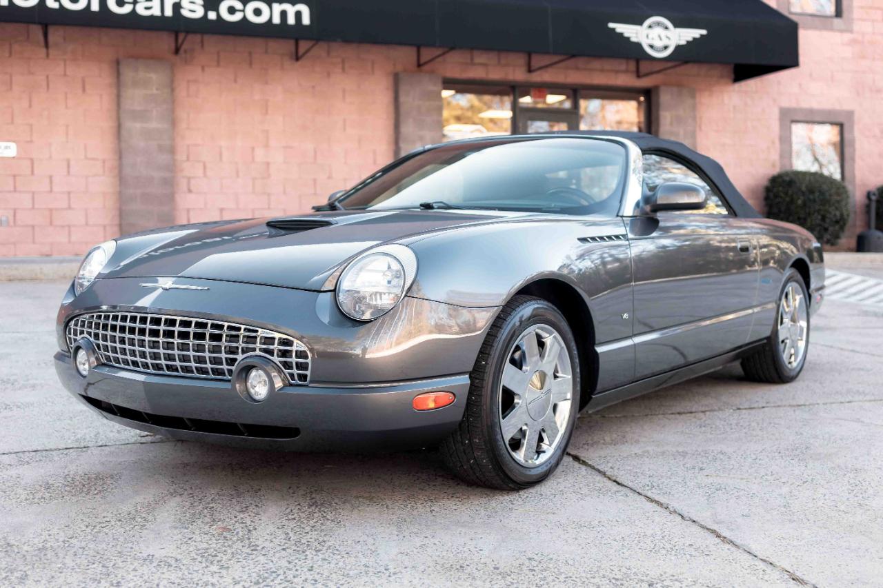 Ford Thunderbird Deluxe 2003