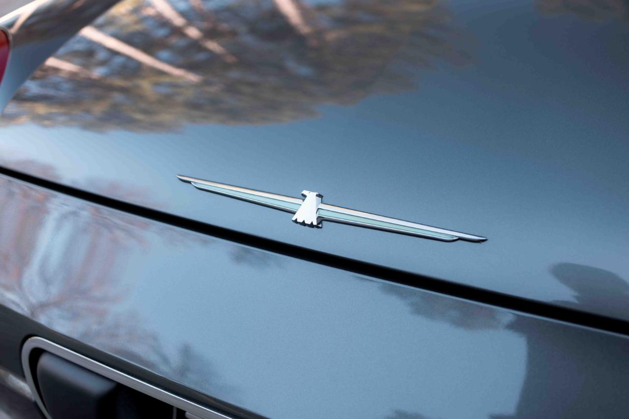Ford Thunderbird Deluxe 2003