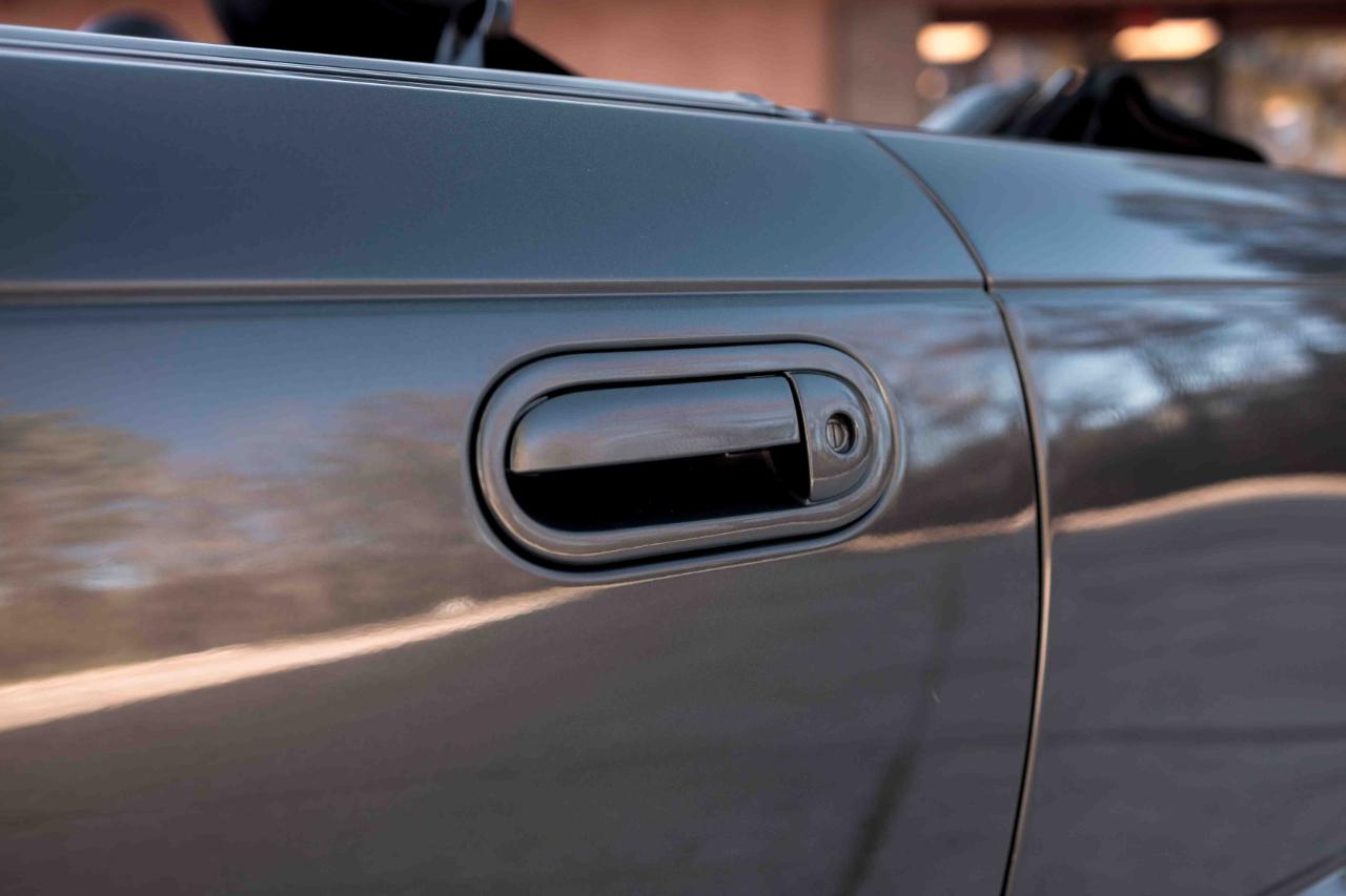 Ford Thunderbird Deluxe 2003