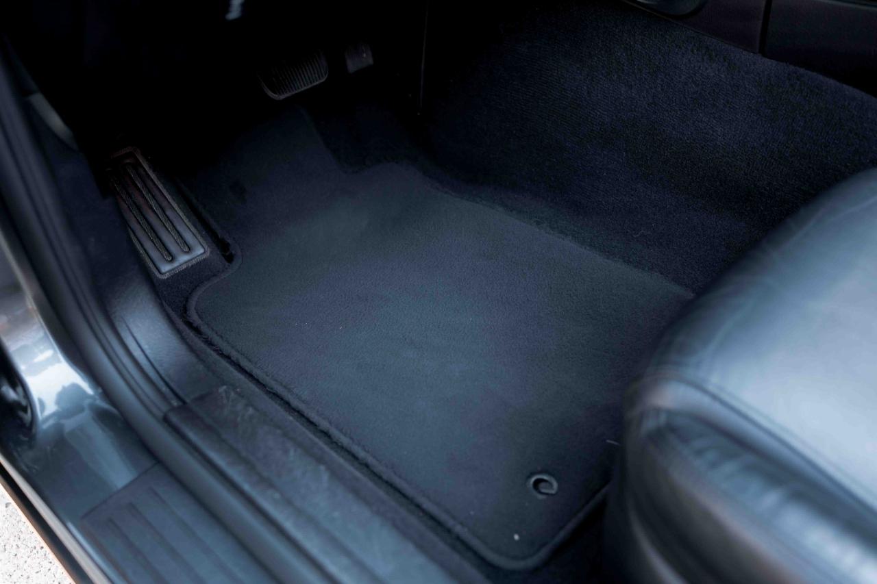 Ford Thunderbird Deluxe 2003