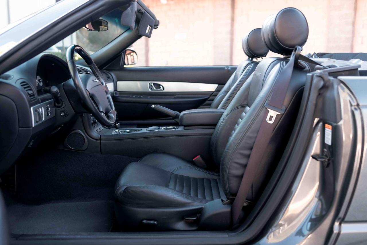 Ford Thunderbird Deluxe 2003