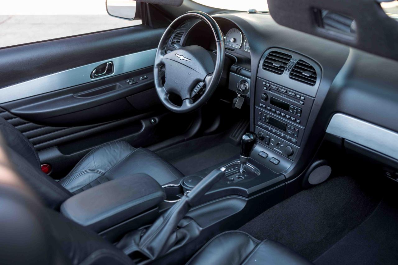 Ford Thunderbird Deluxe 2003