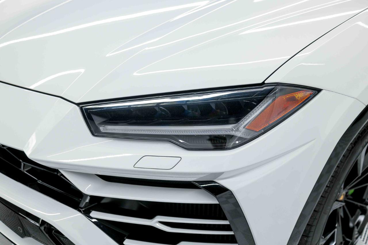 Lamborghini Urus Base 2020