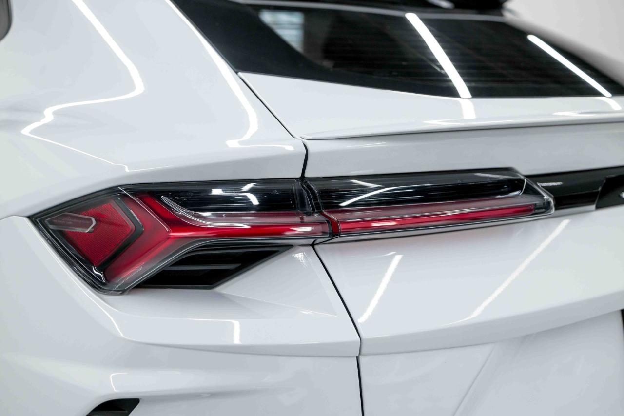 Lamborghini Urus Base 2020