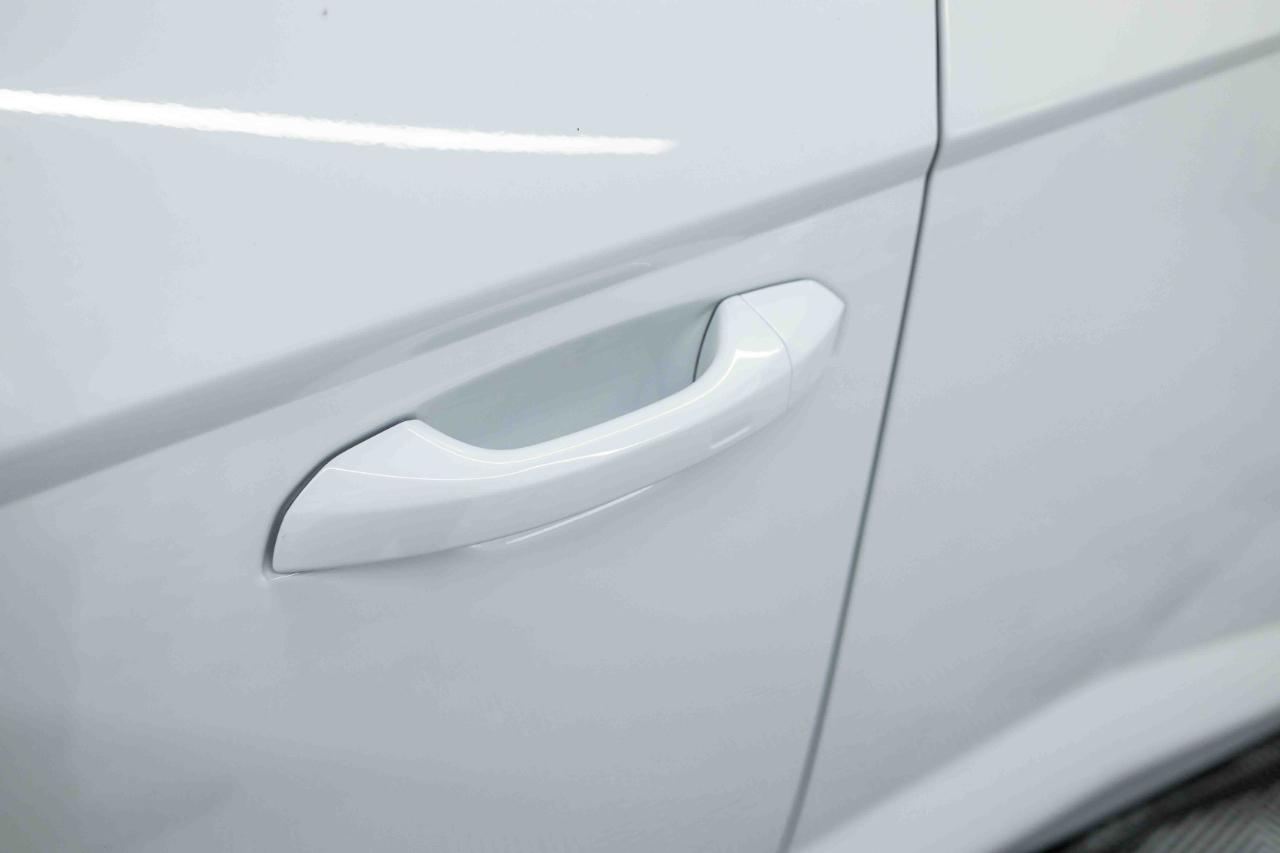 Lamborghini Urus Base 2020