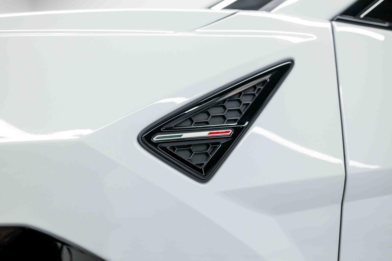 Lamborghini Urus Base 2020