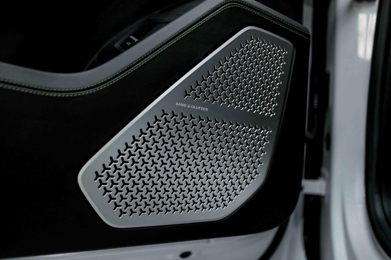 Lamborghini Urus Base 2020