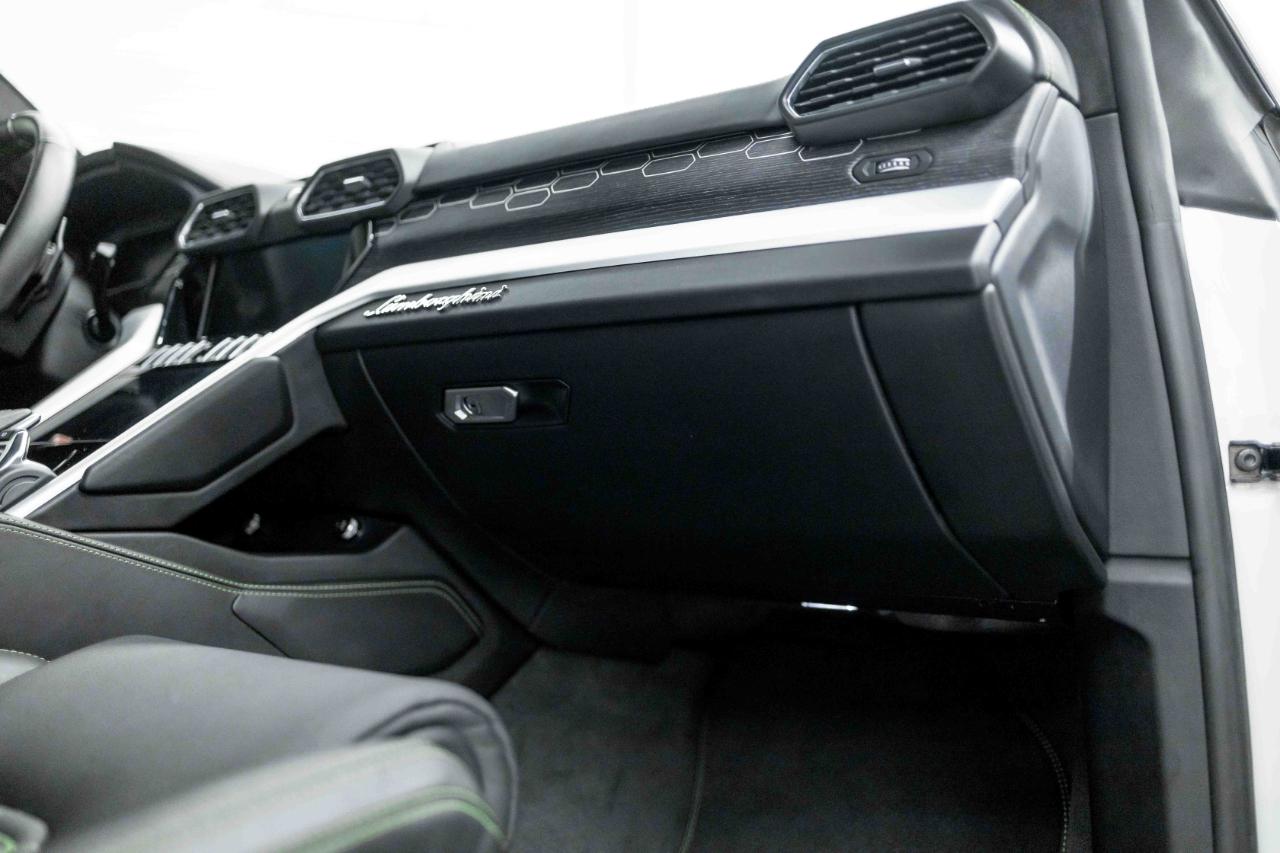 Lamborghini Urus Base 2020