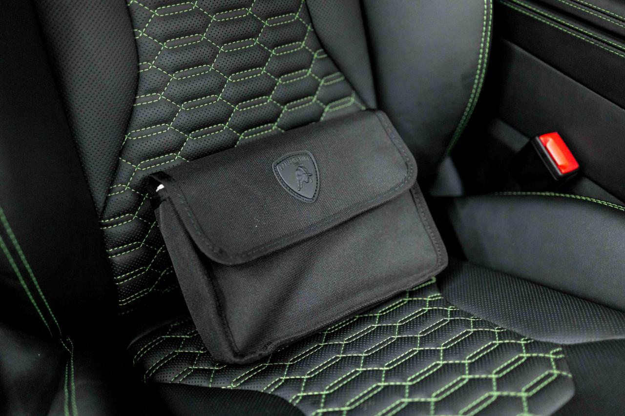 Lamborghini Urus Base 2020