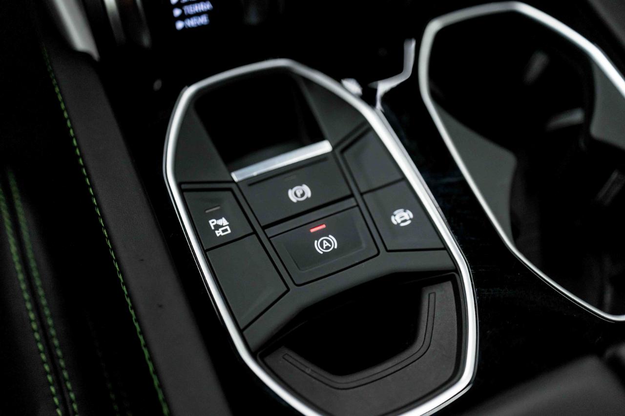 Lamborghini Urus Base 2020