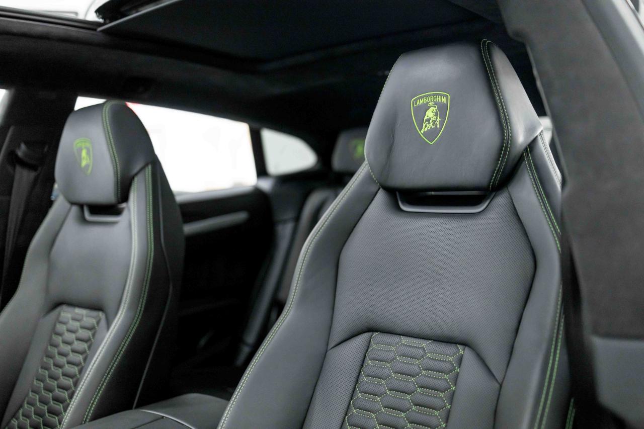 Lamborghini Urus Base 2020