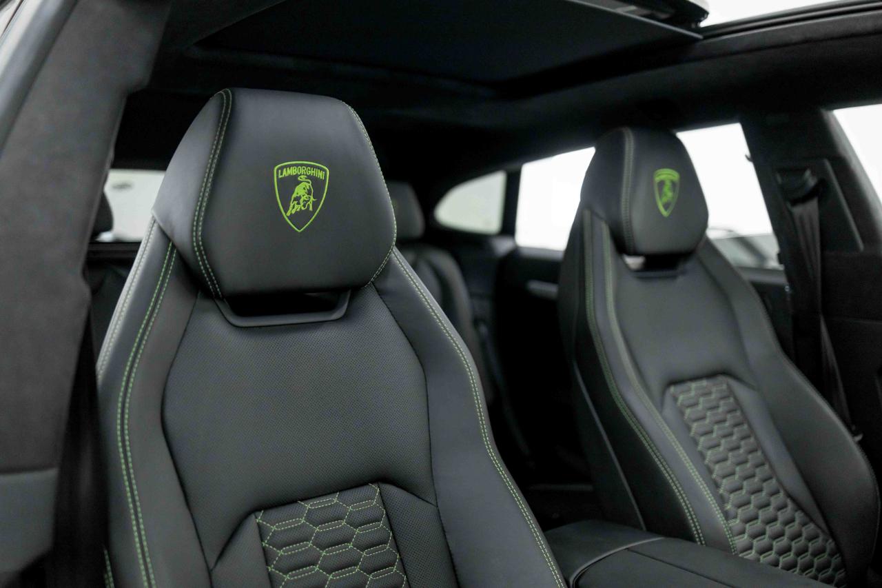 Lamborghini Urus Base 2020