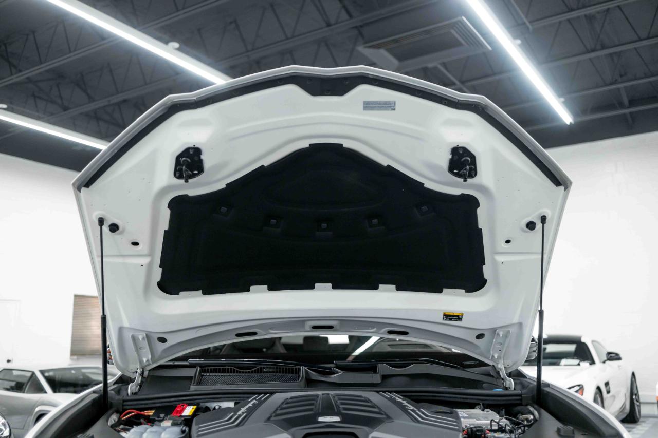 Lamborghini Urus Base 2020