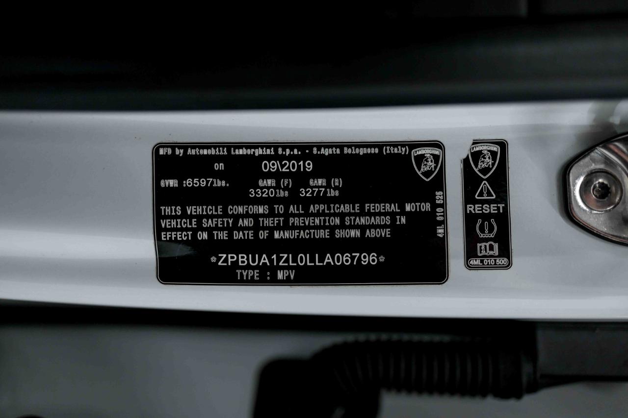 Lamborghini Urus Base 2020