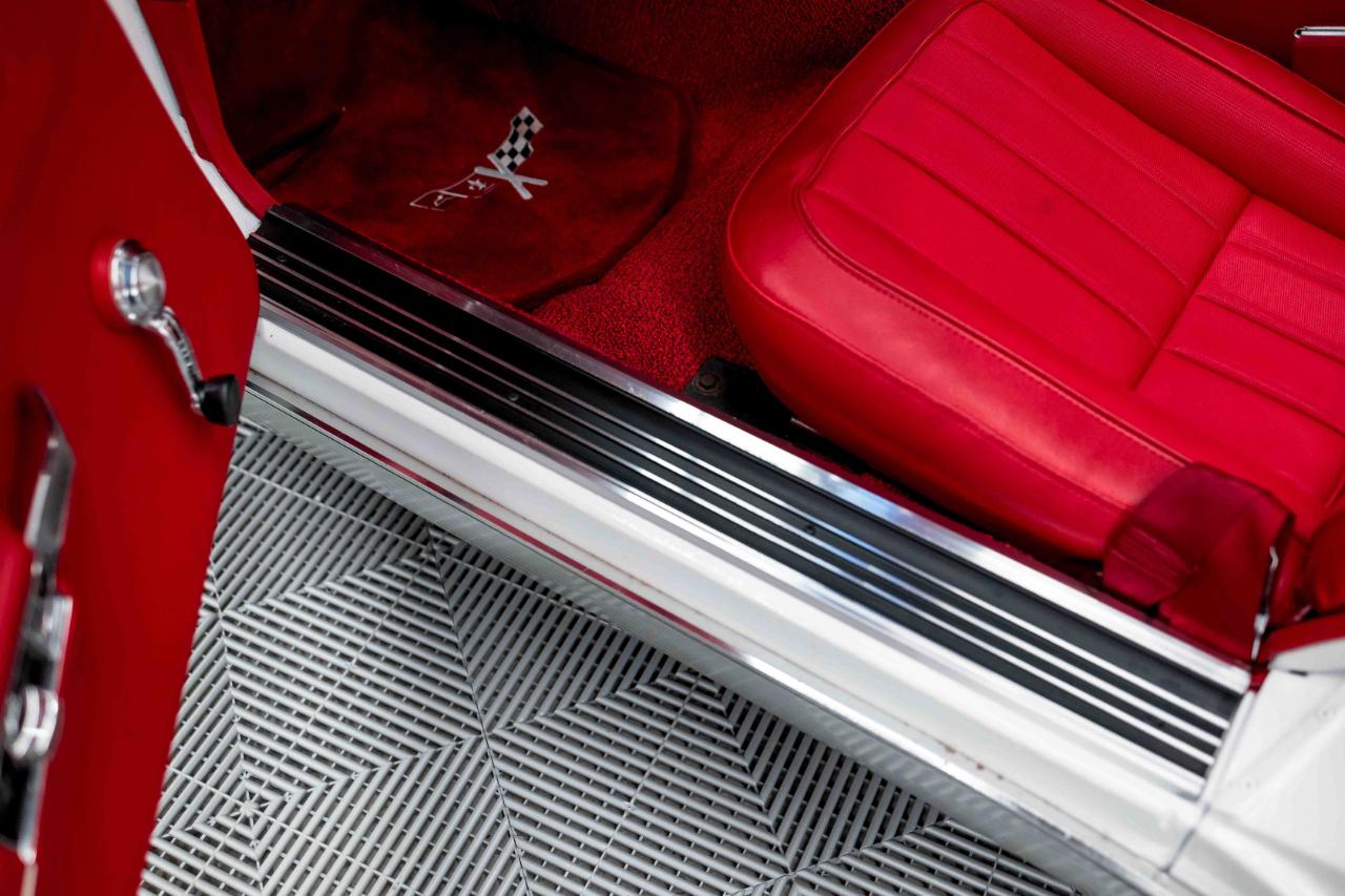 Chevrolet Corvette 2dr Coupe 1971