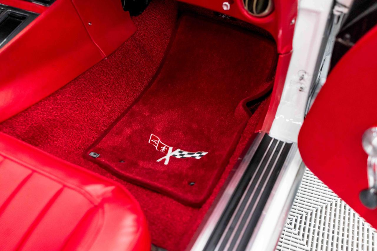 Chevrolet Corvette 2dr Coupe 1971