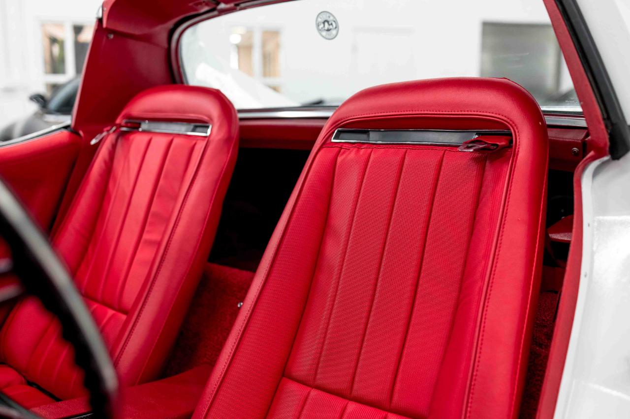 Chevrolet Corvette 2dr Coupe 1971