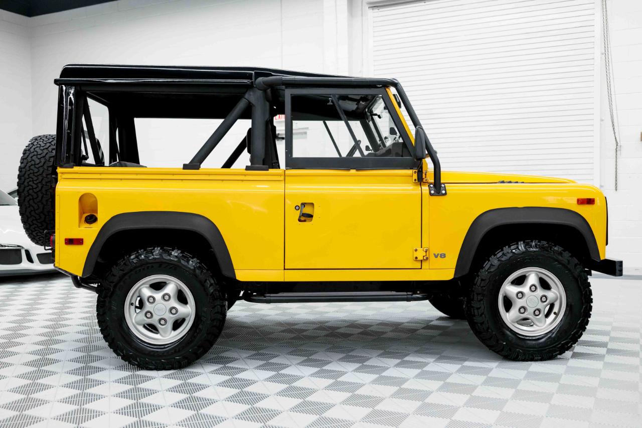 Land Rover Defender 90 Soft Top 1997