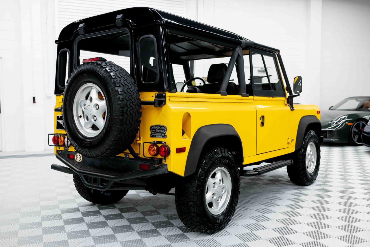 Land Rover Defender 90 Soft Top 1997