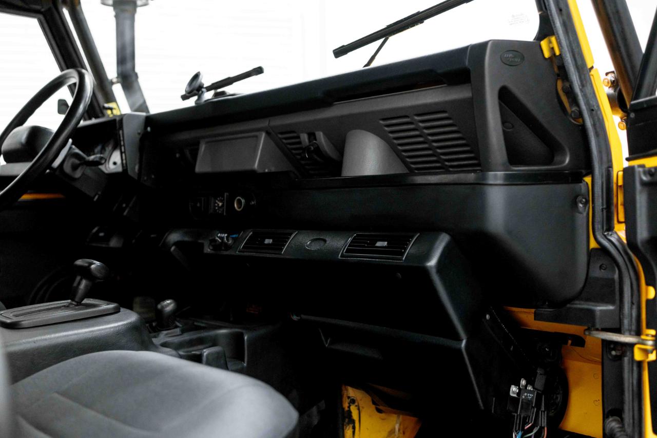 Land Rover Defender 90 Soft Top 1997