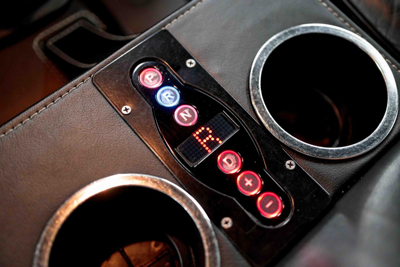 Land Rover Defender 110  2021