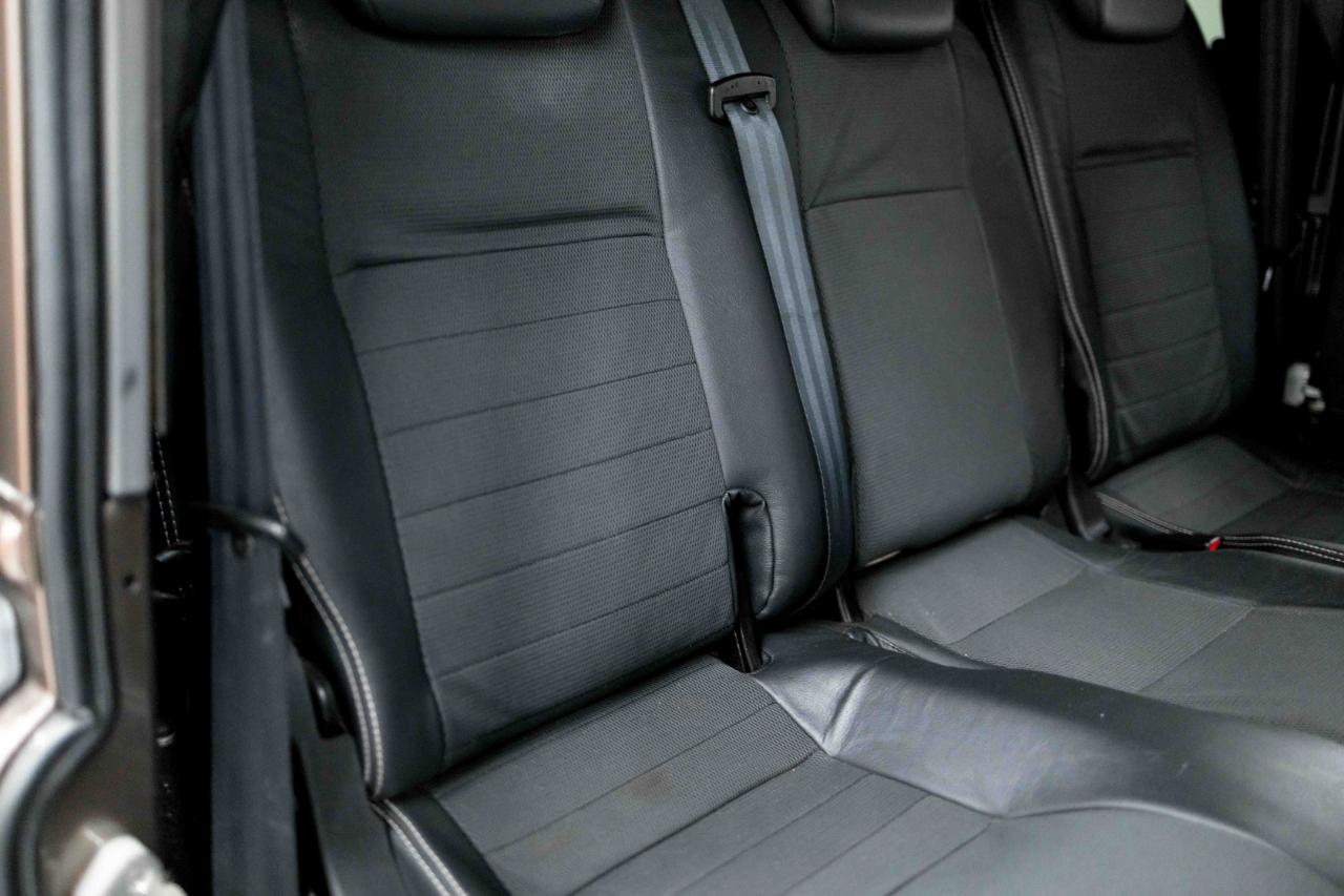 Land Rover Defender 110  2021