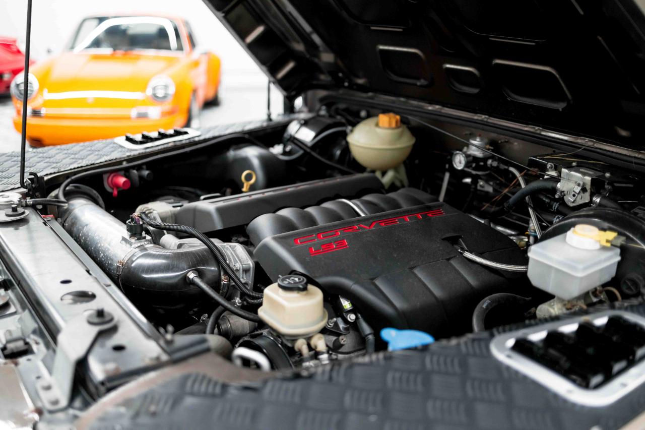 Land Rover Defender 110  2021