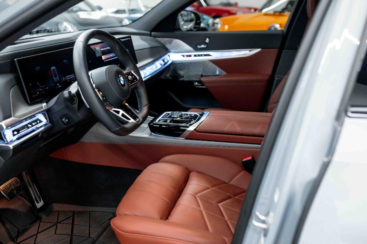 BMW 7-Series 760i xDrive 2024