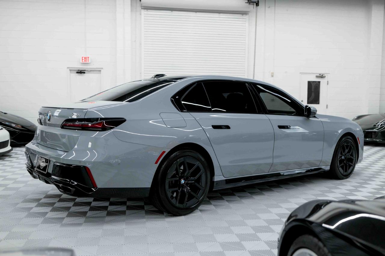 BMW 7-Series 760i xDrive 2024