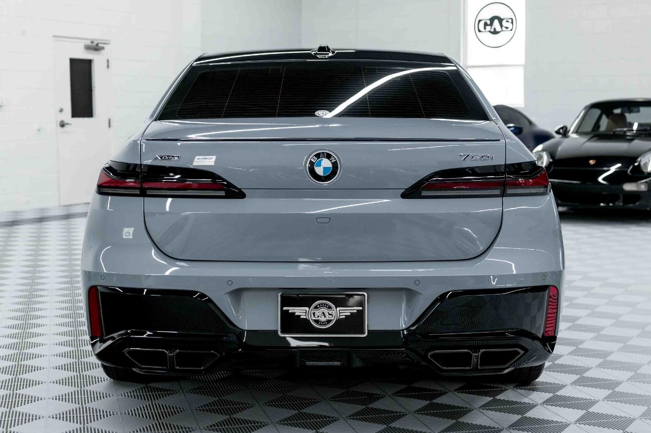 BMW 7-Series 760i xDrive 2024