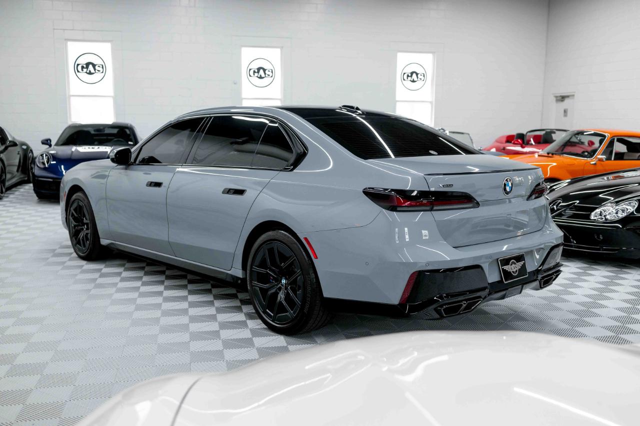 BMW 7-Series 760i xDrive 2024