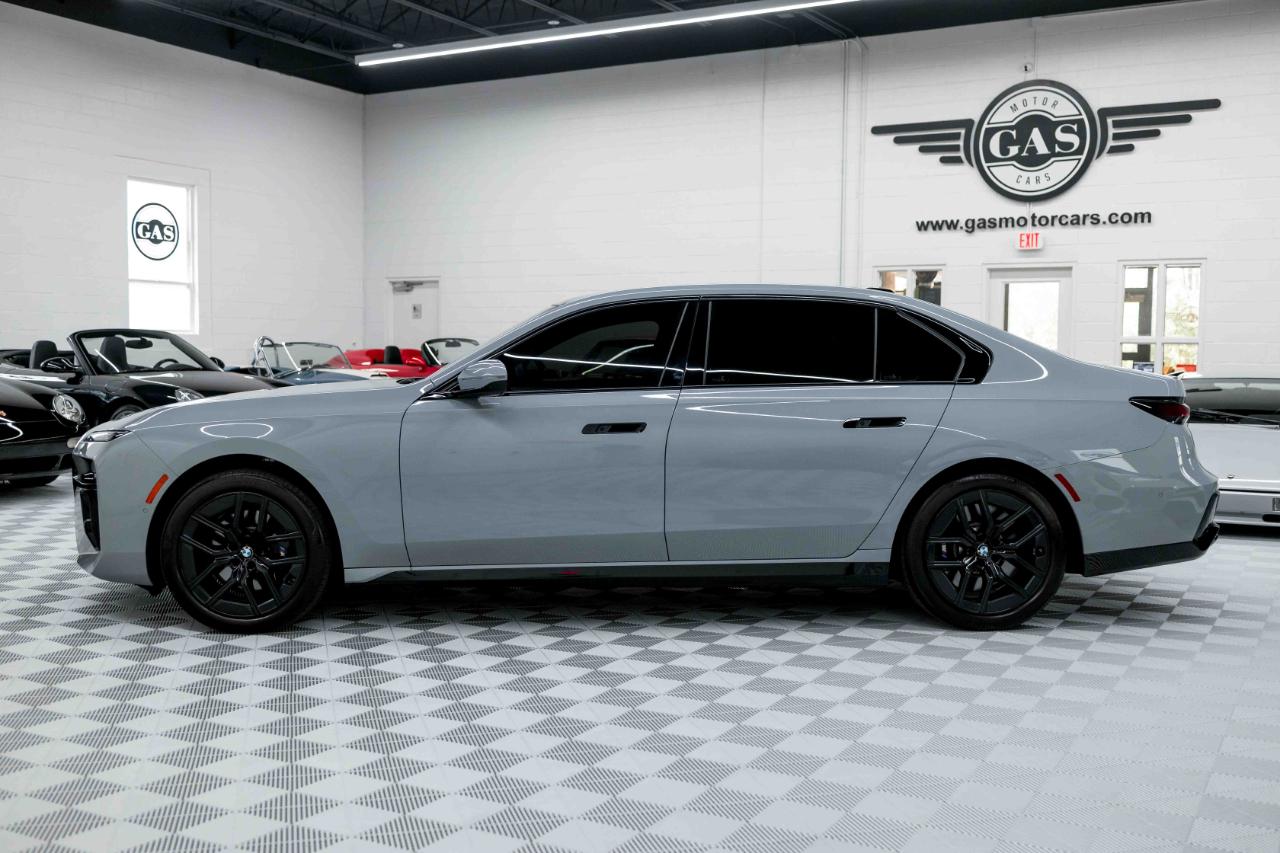 BMW 7-Series 760i xDrive 2024
