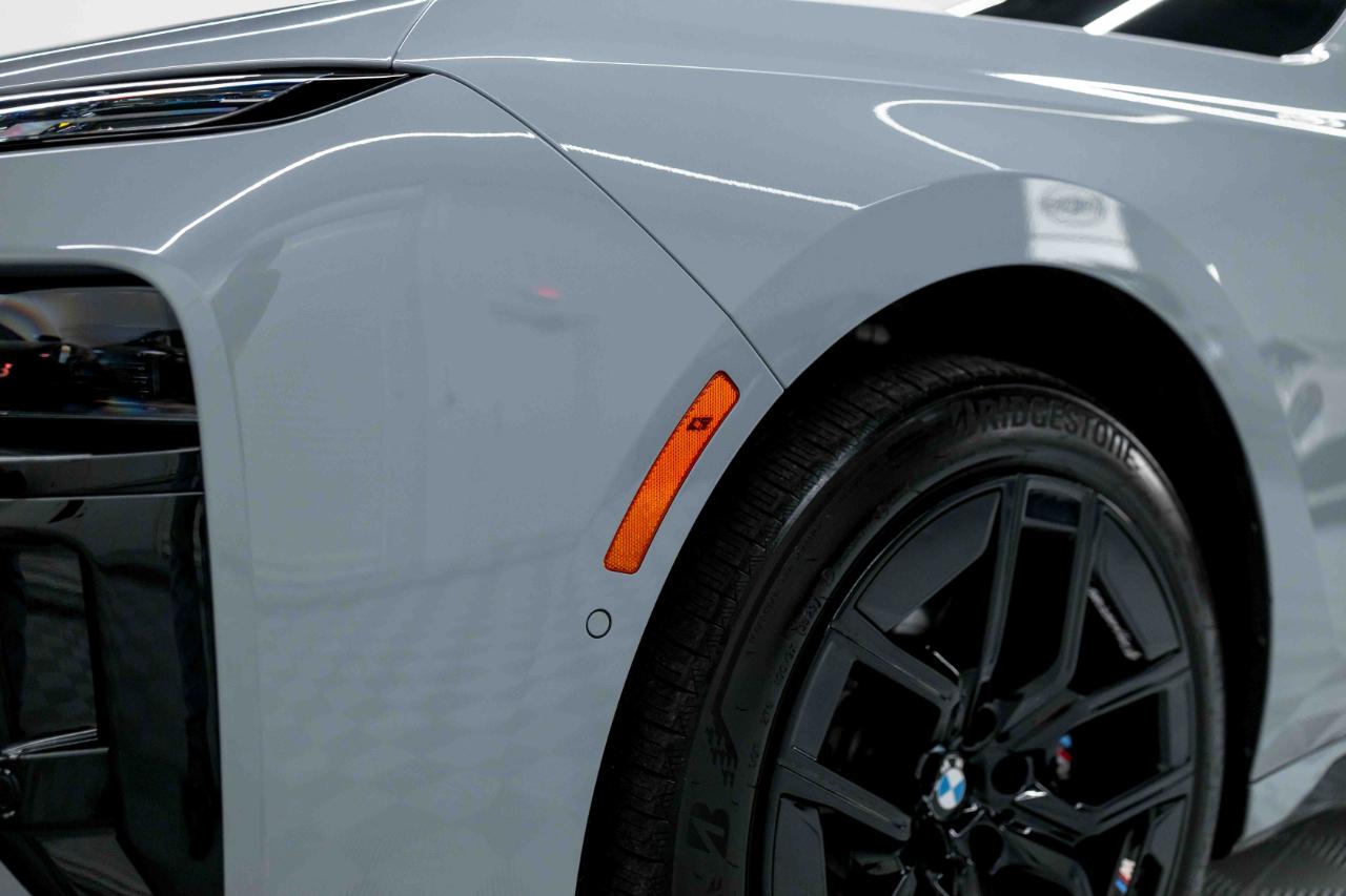 BMW 7-Series 760i xDrive 2024