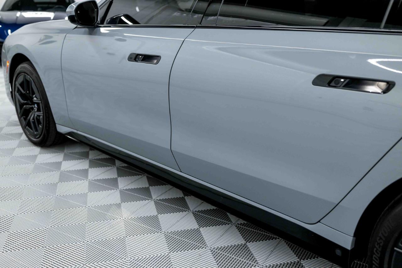 BMW 7-Series 760i xDrive 2024